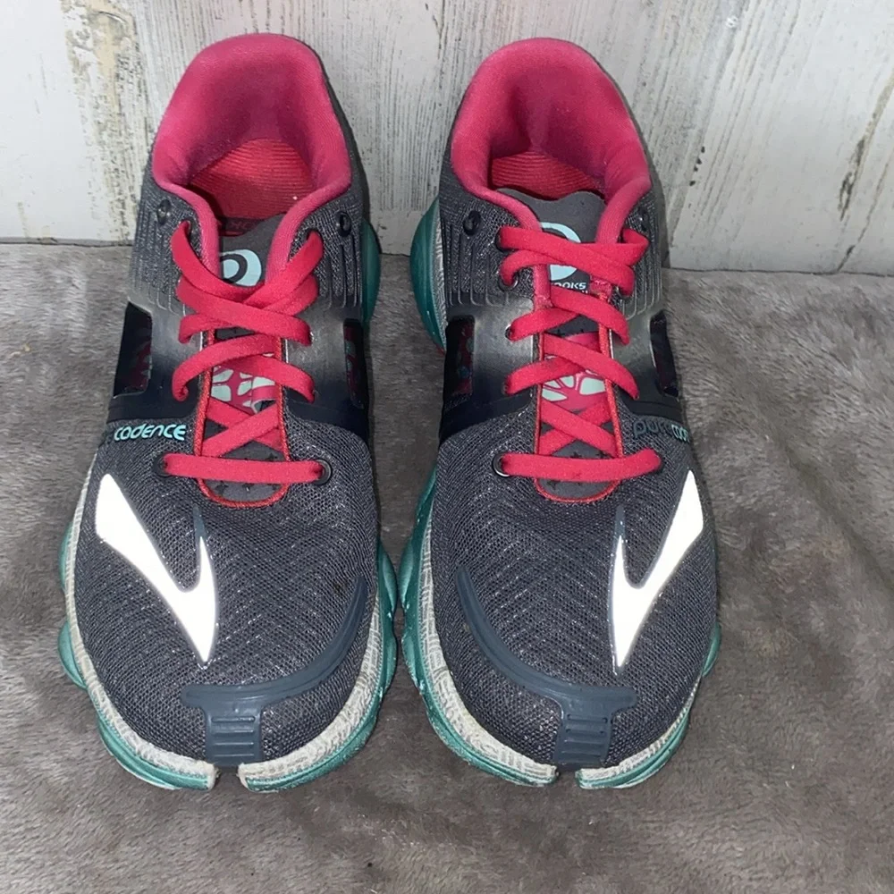 Women's Brooks PureCadence Running Shoes Size 6
